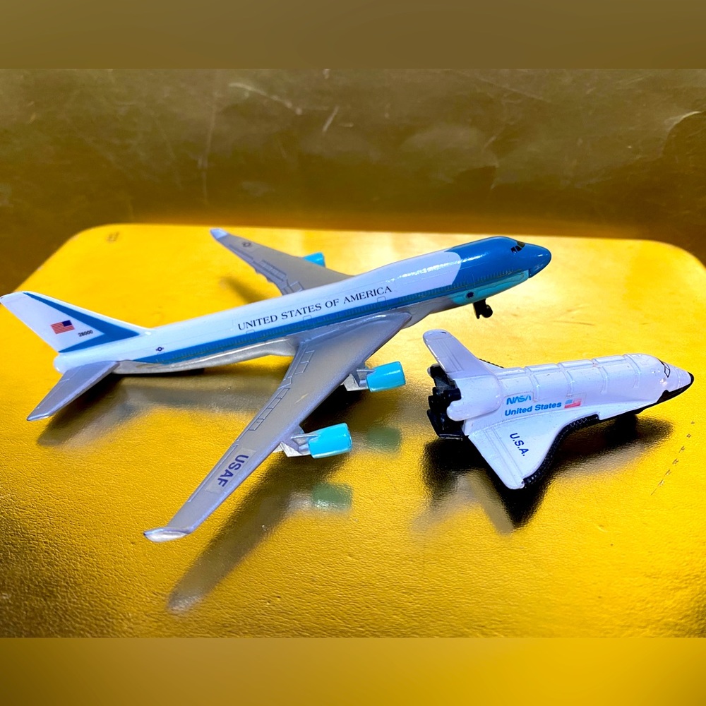 AIR FORCE ONE USA PRESIDENT BOEING 747 & USA NASA SPACE SHUTTLE COLLECTIBLE